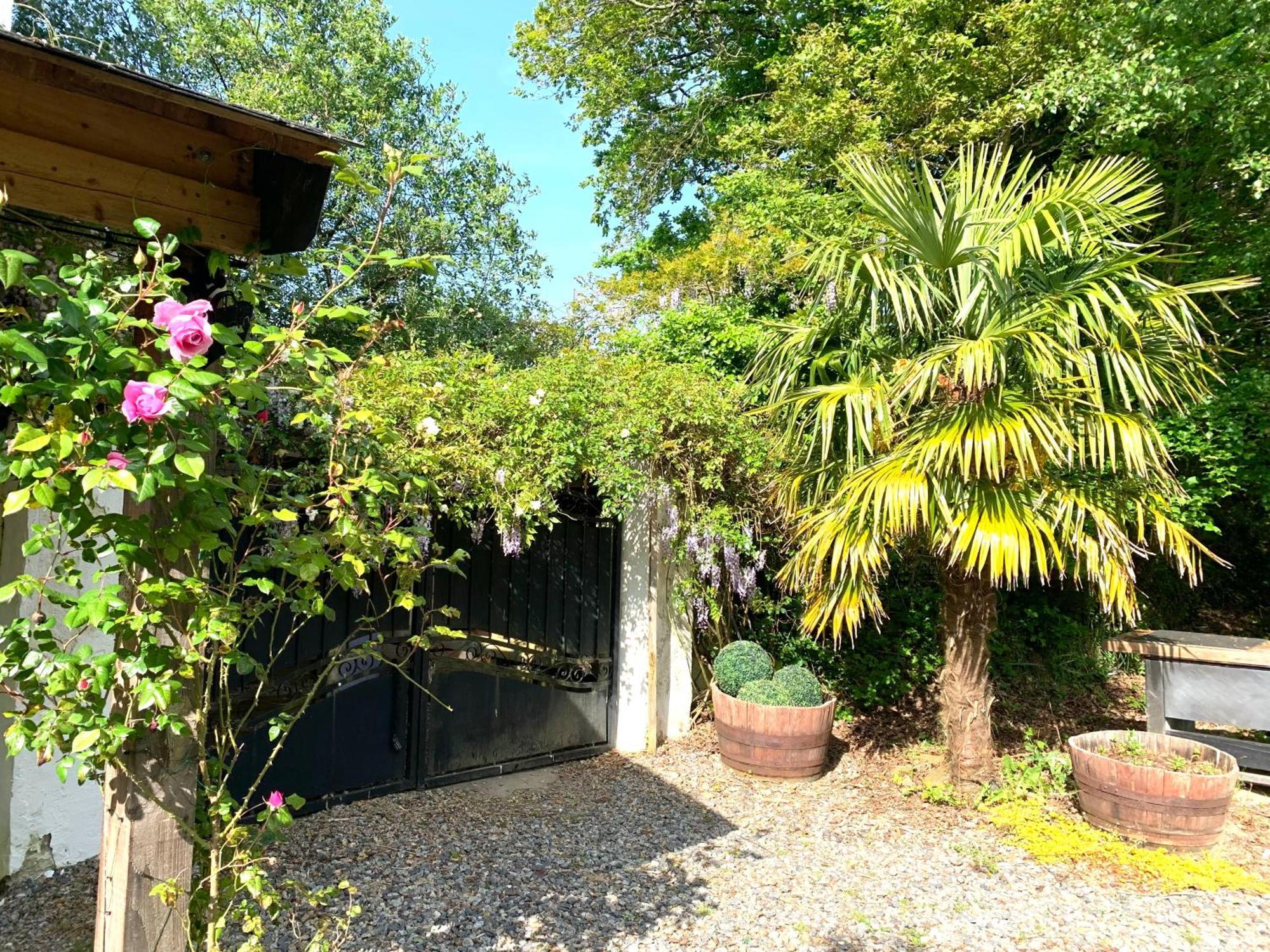 Rostrenen La Maison Du Canal מראה חיצוני תמונה